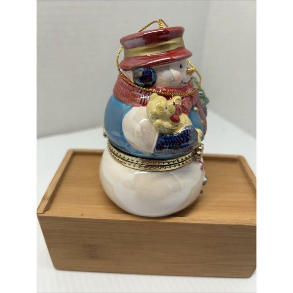 MR CHRISTMAS Hinged Music Box Snowman Rotating Ice-skaters Around Snowman Inside - Picture 4 of 7